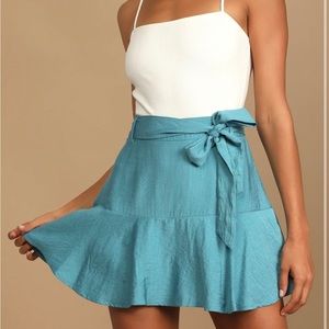 Lulu’s Turquoise Belted Skirt Size Small